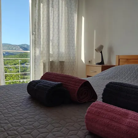 Tony Montana's House For Rent Klenovica